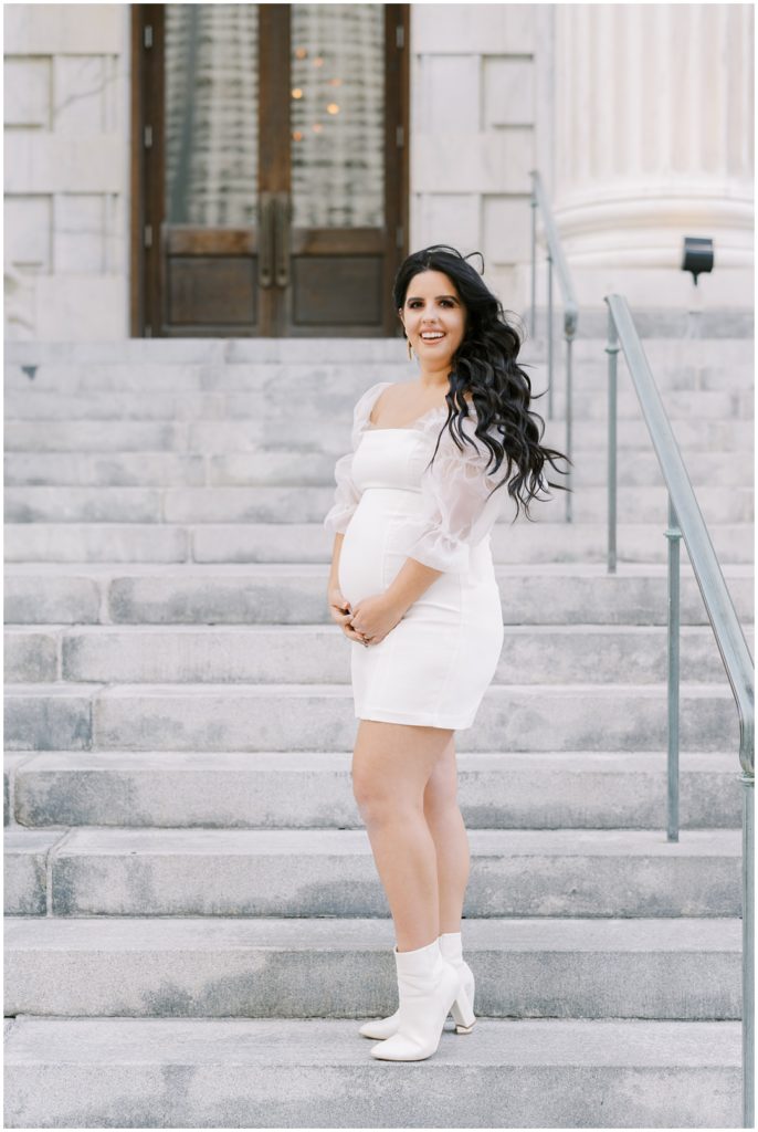 Fashionable Meridien Hotel Maternity Session